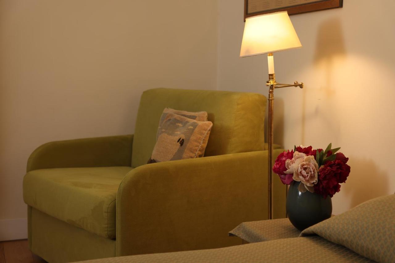 Hotel Residenza Le 6 A Trieste Esterno foto