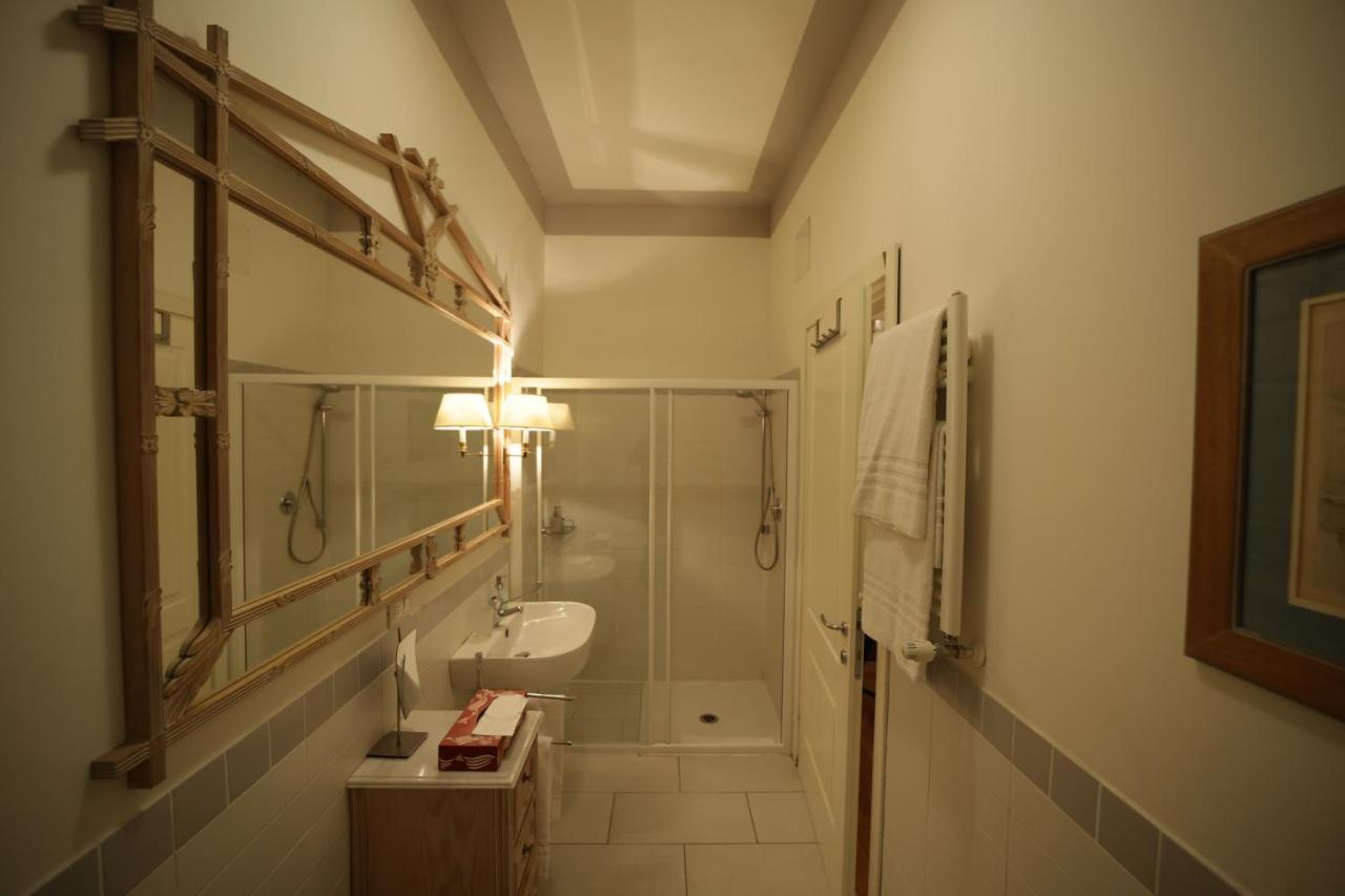 Hotel Residenza Le 6 A Trieste Esterno foto