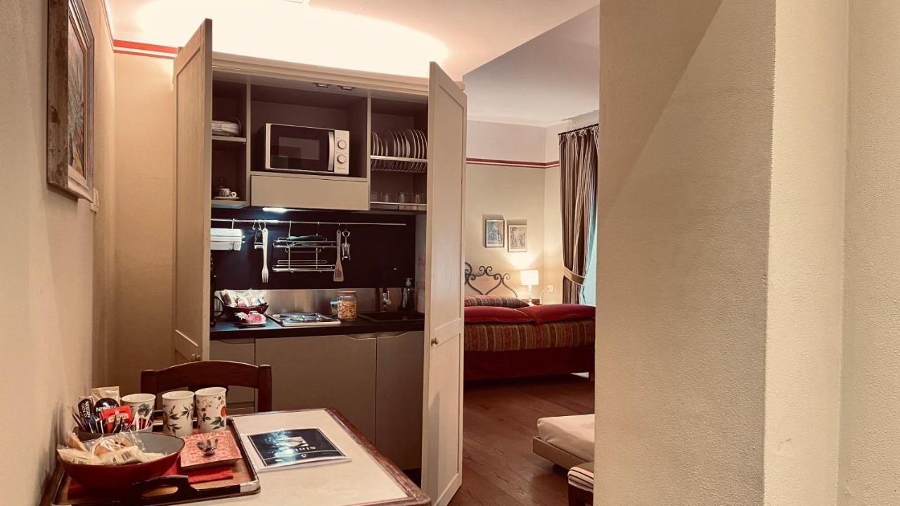 Hotel Residenza Le 6 A Trieste Esterno foto