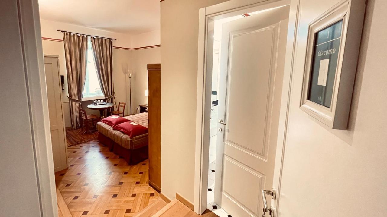 Hotel Residenza Le 6 A Trieste Esterno foto