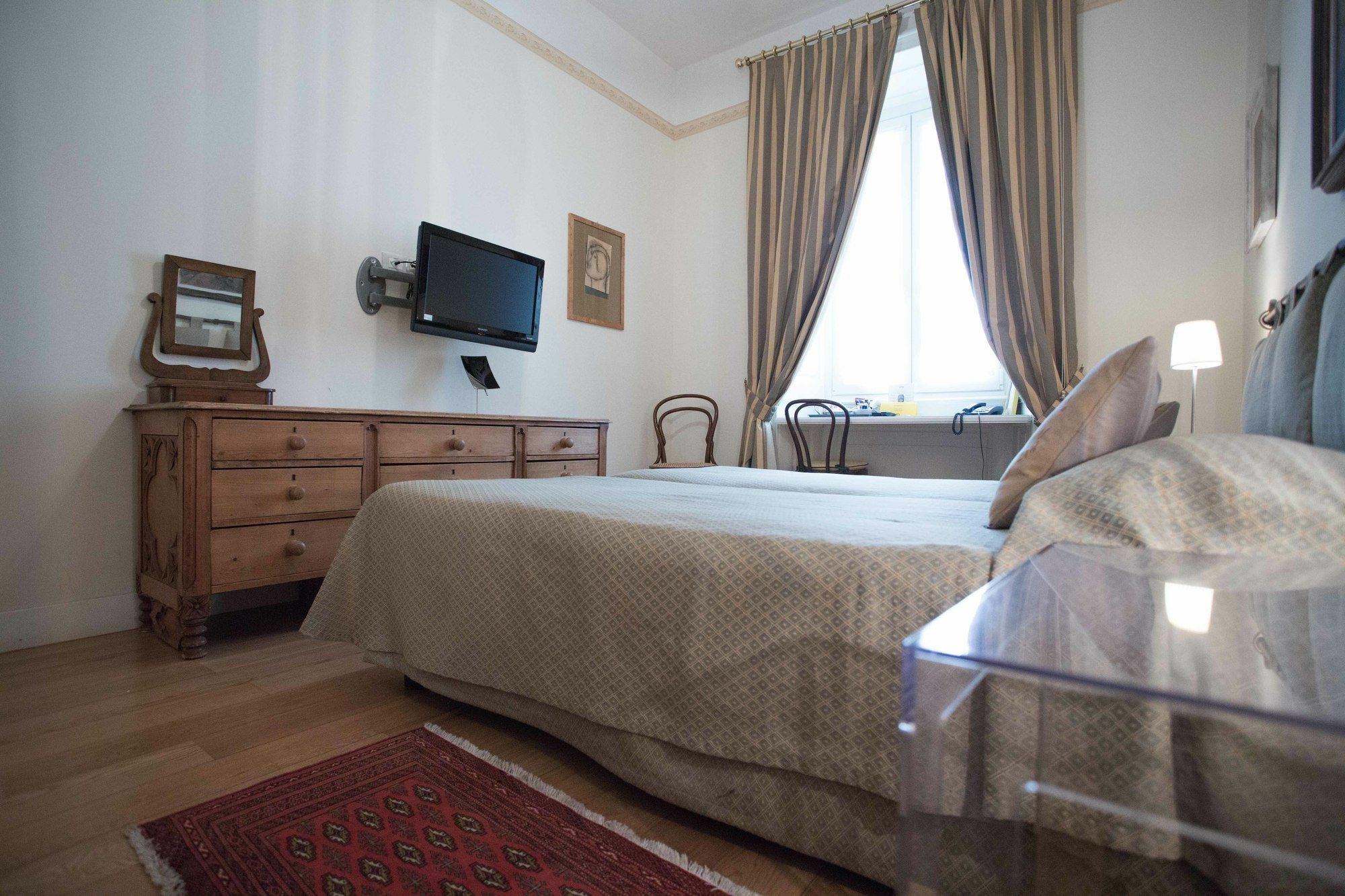 Hotel Residenza Le 6 A Trieste Esterno foto